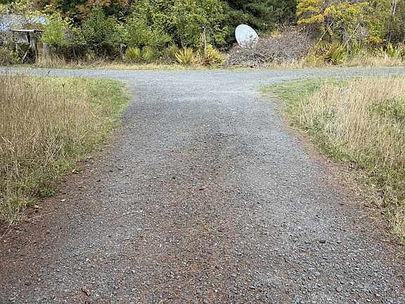 3rd image of 45088 Highway 101