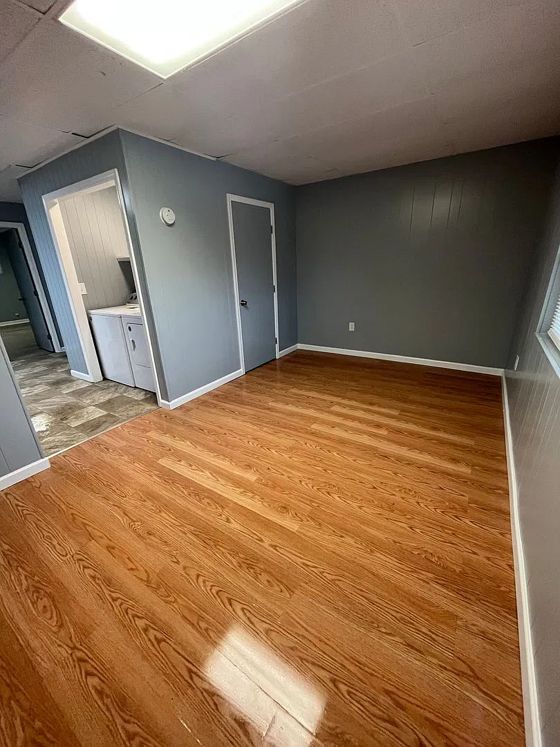 107 Lucas Drive — Photo 4