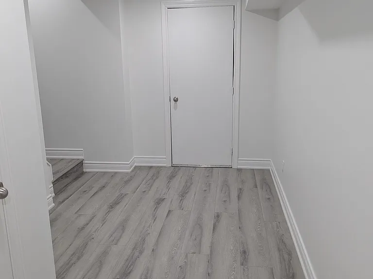 22 Exhibition Cres #BASEMENT — Photo 20