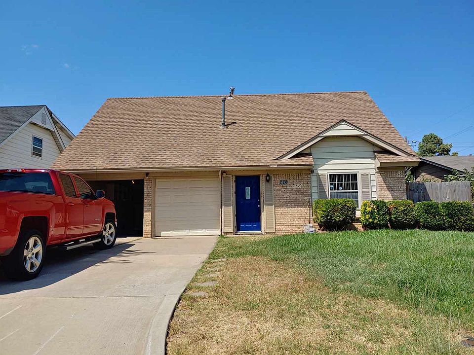 1st image of 6703 NW Compass Dr