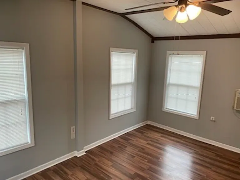 1550 Old Dover Rd — Photo 11
