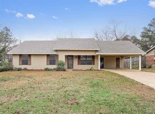 707 Clearmont Dr, Pearl, MS 39208