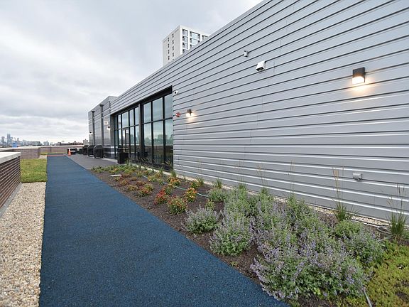 2nd image of 3829 N Broadway St #505