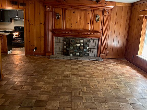 3rd image of 405 N Sprigg St