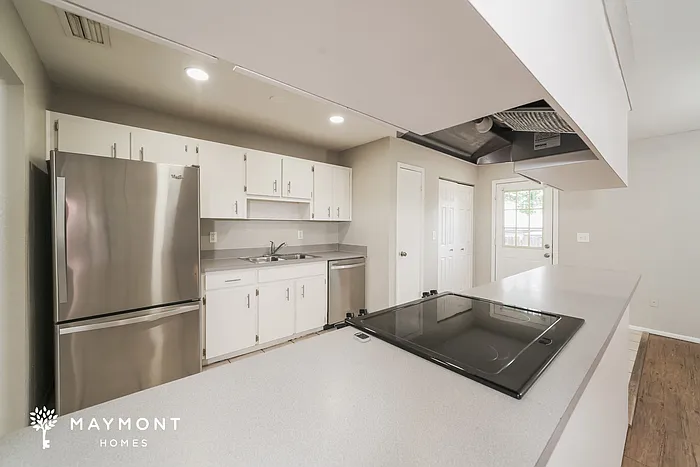3407 Groveview Dr — Photo 6