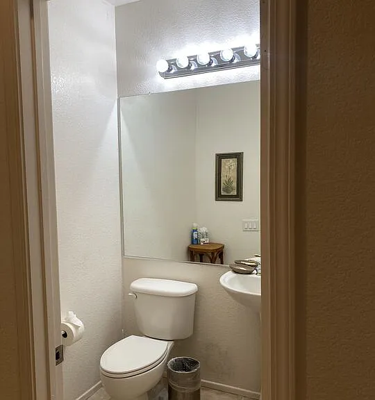 W Interior Villa Location Within — Photo 24