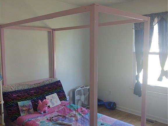 4th image of 1613 Almond Creek Ct