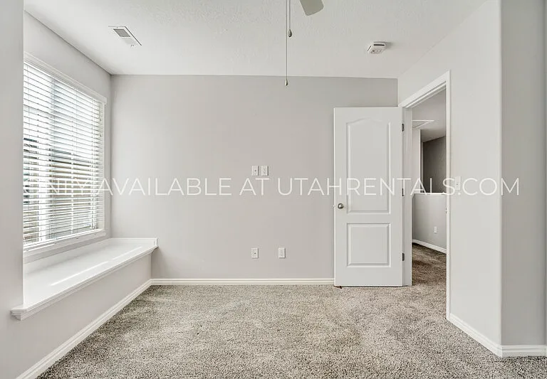 928 Chelsea Ln — Photo 28