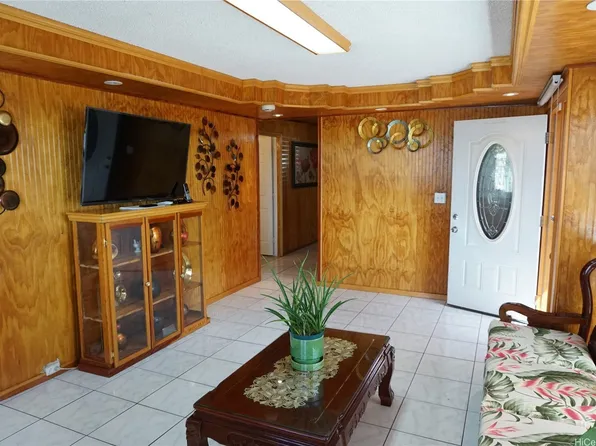 94-350 Kipou Pl, Waipahu, HI 96797