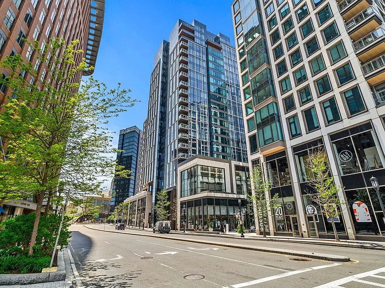 135 Seaport Blvd #705 — Photo 46