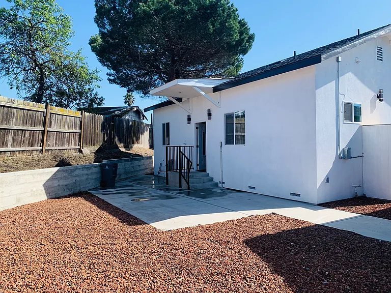 167 Teri Ct — Photo 2