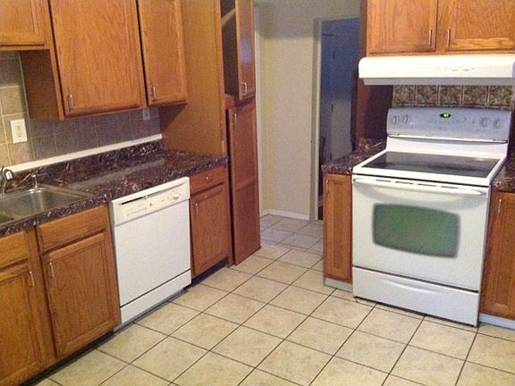 5th image of 4728 Terrace Ave