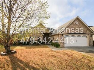 3200 SW Calm Ridge Rd, Bentonville, AR 72712