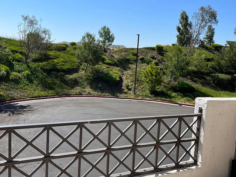 1031 S Daybreak Ct — Photo 7