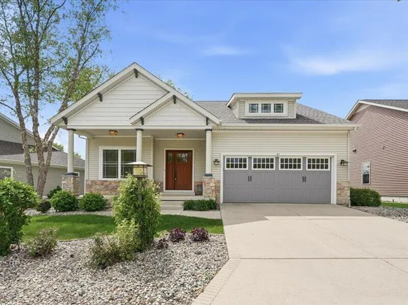 61 N Prairie Pkwy, Valparaiso, IN 46385