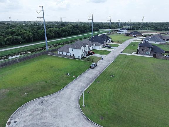 3rd image of Mallard Dr Lot 29