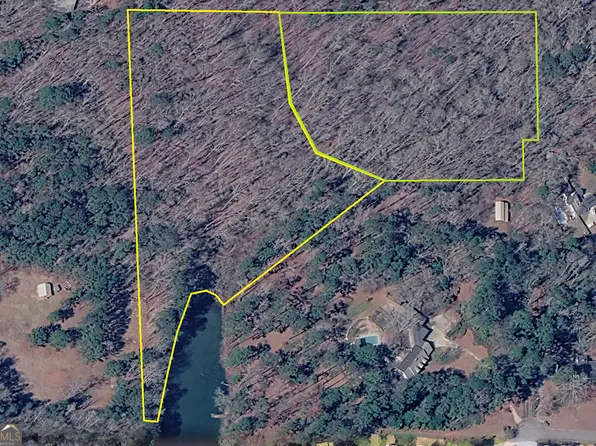 Shoal Creek Dr, Sharpsburg, GA 30277