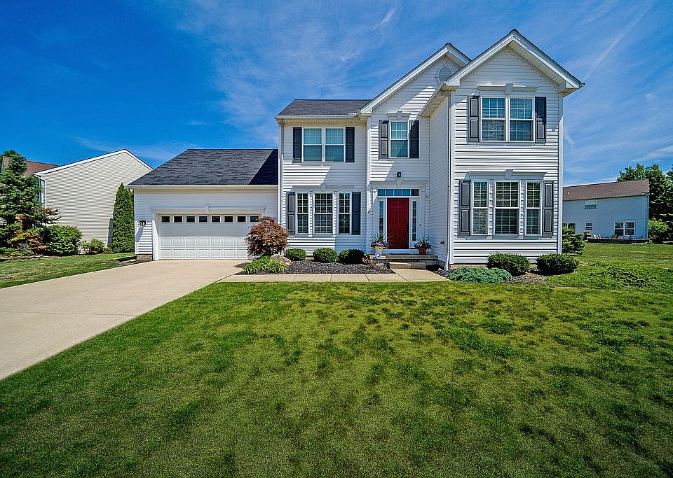 1st image of 375 Waterside Dr