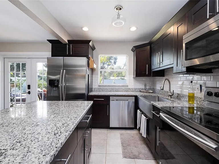 4106 W Oklahoma Ave — Photo 9