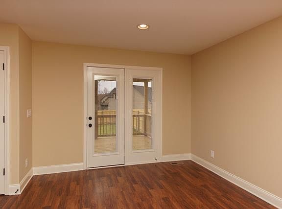 5th image of 15 Rossview Pl Lot 15