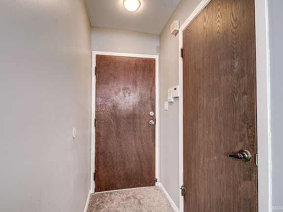 3rd image of 1259 Cunningham Dr APT 2