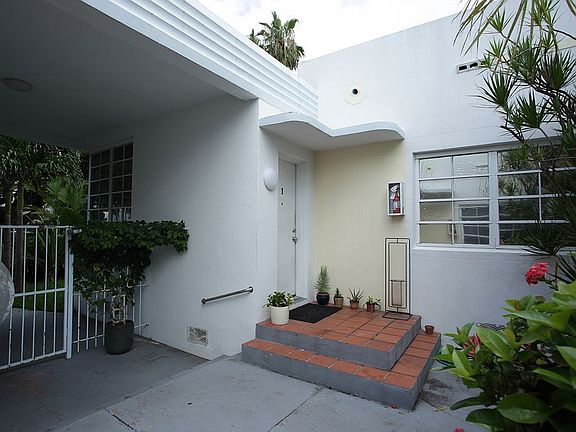 3rd image of 701 Meridian Ave APT 1