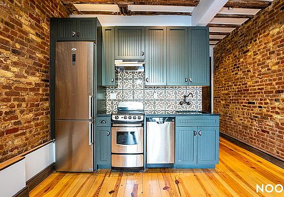 3rd image of 1467 Bedford Ave #2I