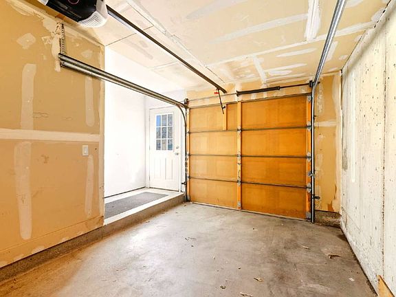 3rd image of 11921 E Tennessee Ave