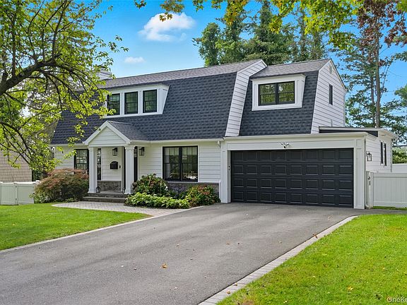 2nd image of 17 Entrance Road