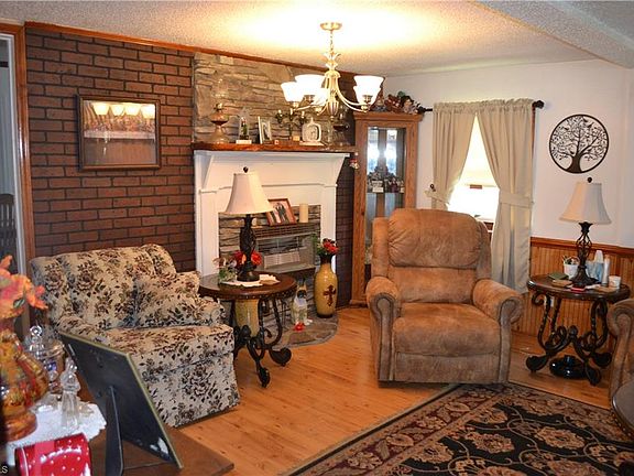 5th image of 1045 Hub Justice Rd