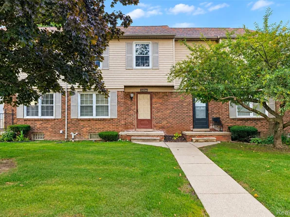 24244 Bashian Dr, Novi, MI 48375