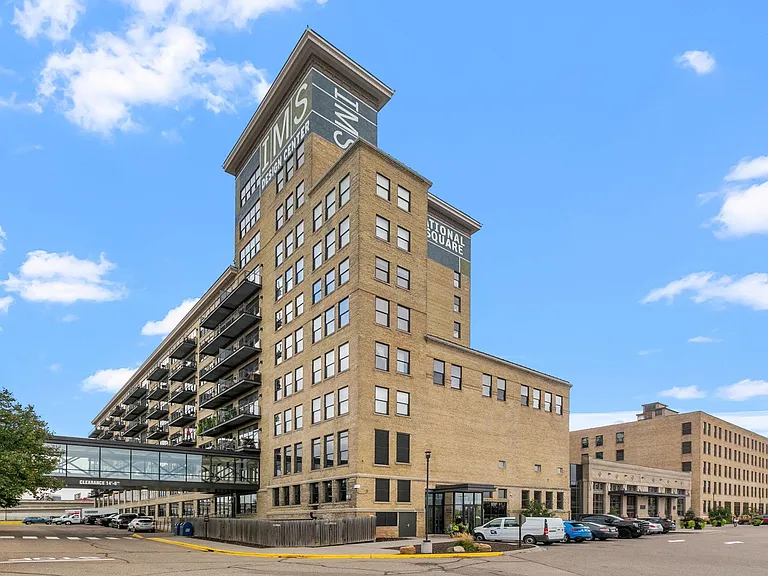 290 Market St #702 — Photo 41