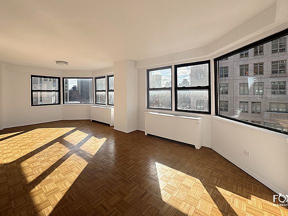 3rd image of 201 E 83rd St APT 15B