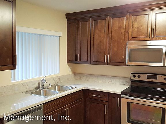 2nd image of 5914 Buffalo Ave APT 10