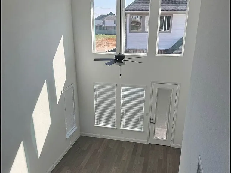 701 Harmony Trl — Photo 12