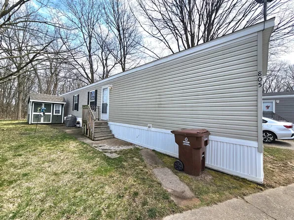 805 Valley Ho Dr, Lansing, MI 48917
