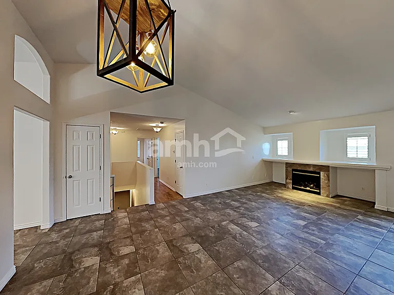 8607 S McGinnis Ln — Photo 7