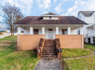 610 Clinton St, Harriman, TN 37748