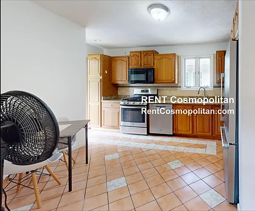 54 Linwood St #2 Photo 1