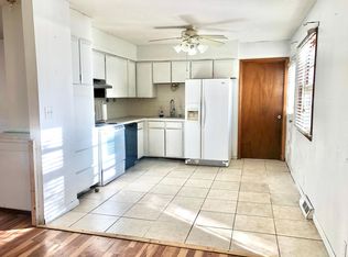 1037 N Acadia Ave, Wichita, KS 67212