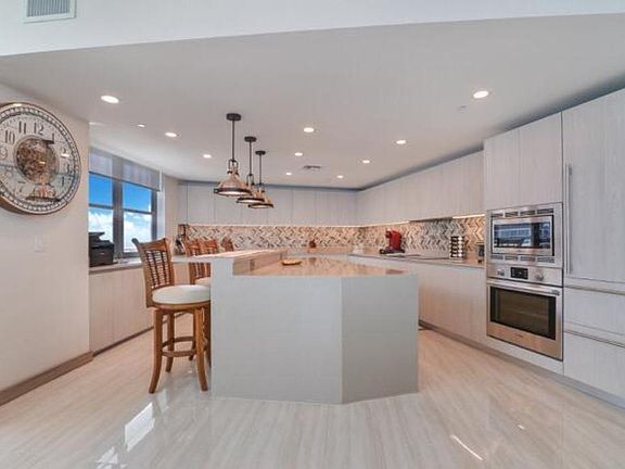 3rd image of 4111 S Ocean Dr #2402