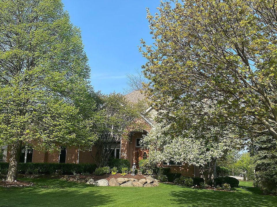 1st image of 701 Mason Ln