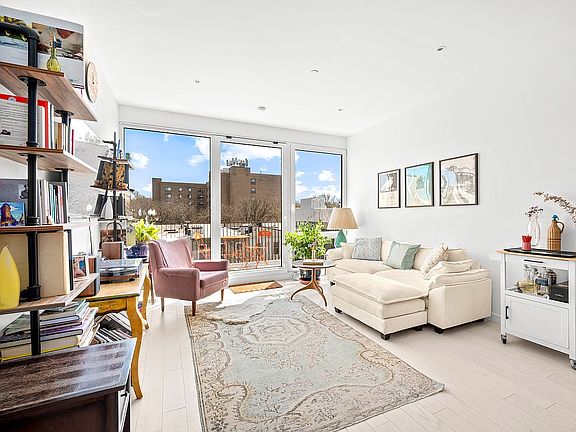 5th image of 112 Cooper St #4B