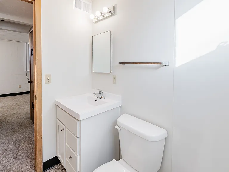 2208 N Cotner Blvd #2 — Photo 14