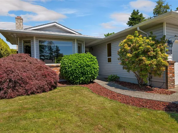 324 Parkway Rd, Campbell River, BC V9W 1W7