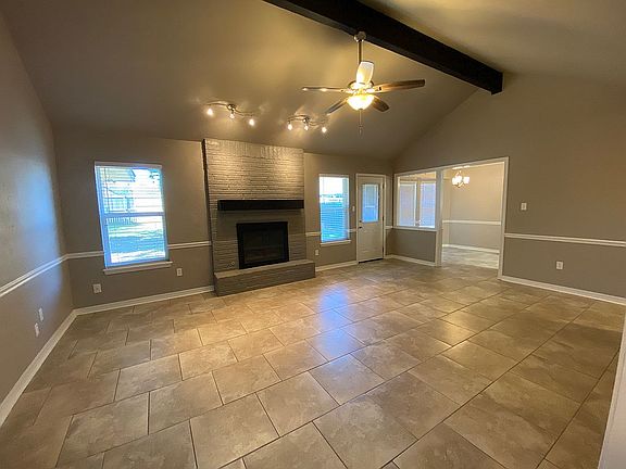 2nd image of 208 S Parkridge Dr
