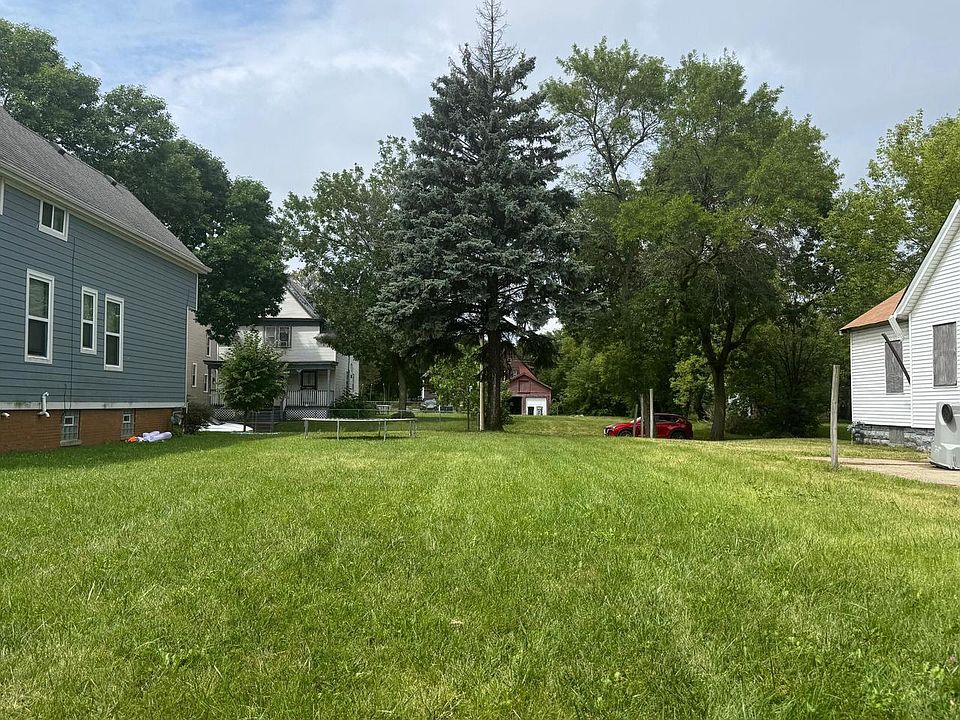 2nd image of 2448 North 16TH STREET