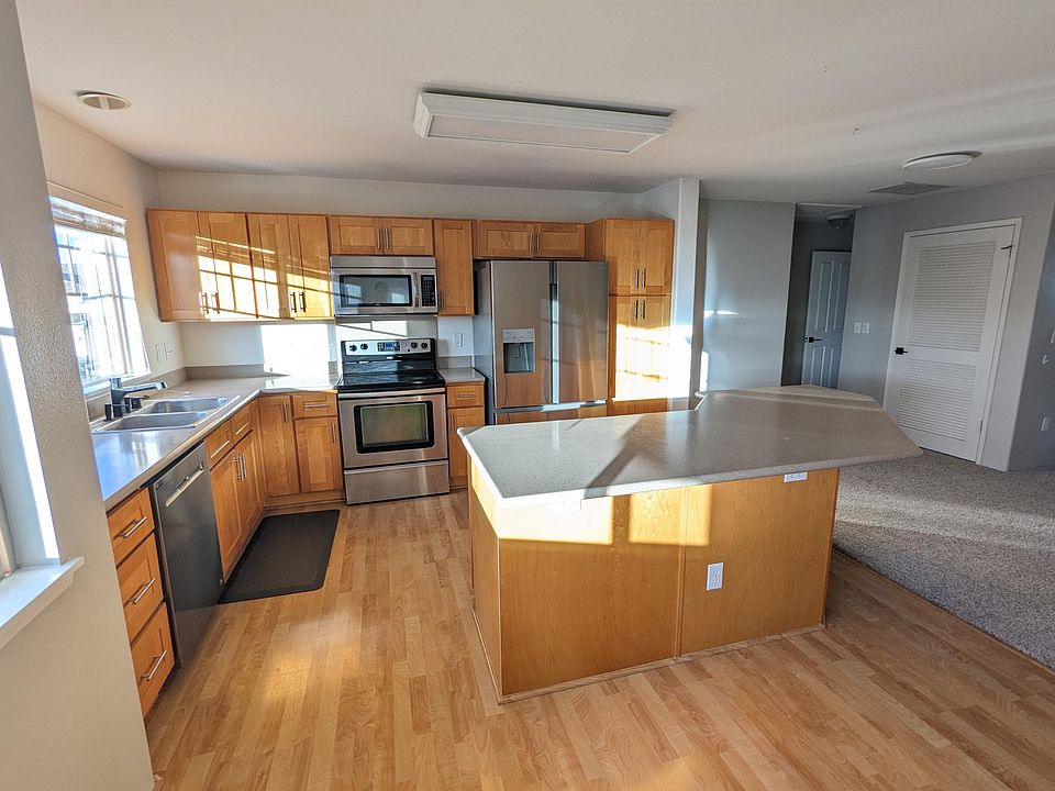 Kitchen island