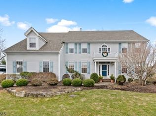 5 Hill Hollow Rd, Milford, NJ 08848