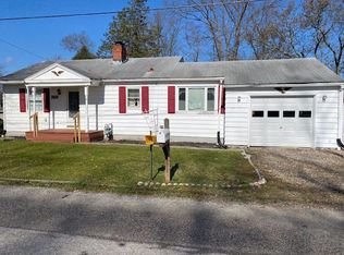 360 Dawnshire Dr, Chippewa Lake, OH 44215